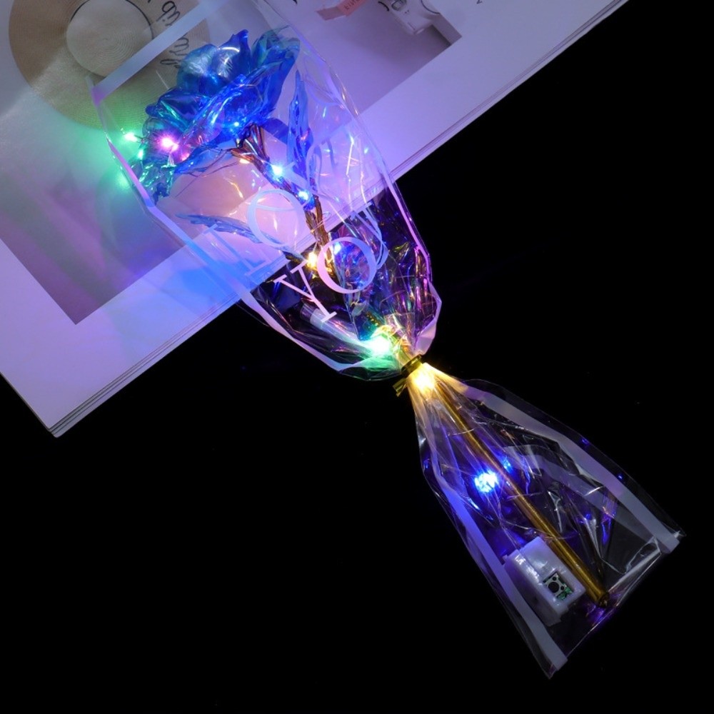 Photography Lighting Simulation - Rosa Luminosa in Foglia d'Oro con