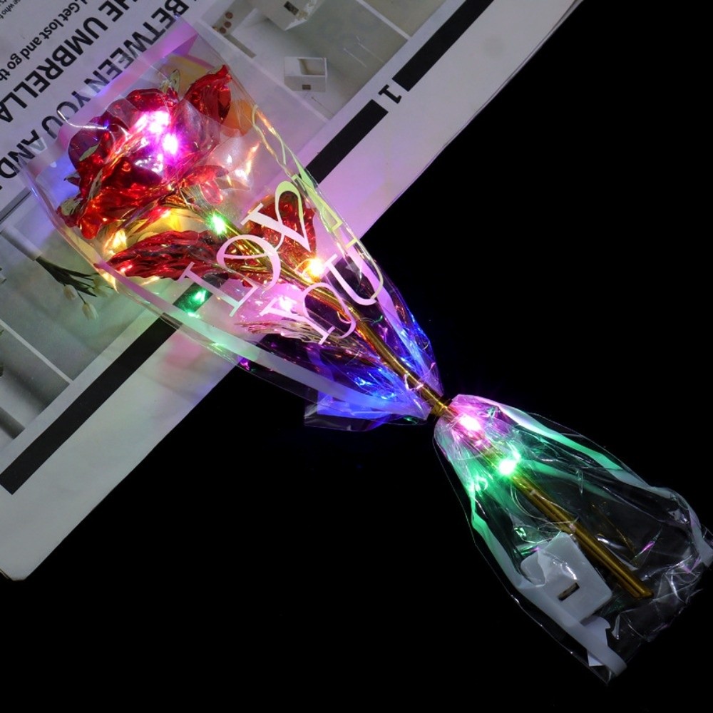 Photography Lighting Simulation - Rosa Luminosa in Foglia d'Oro con