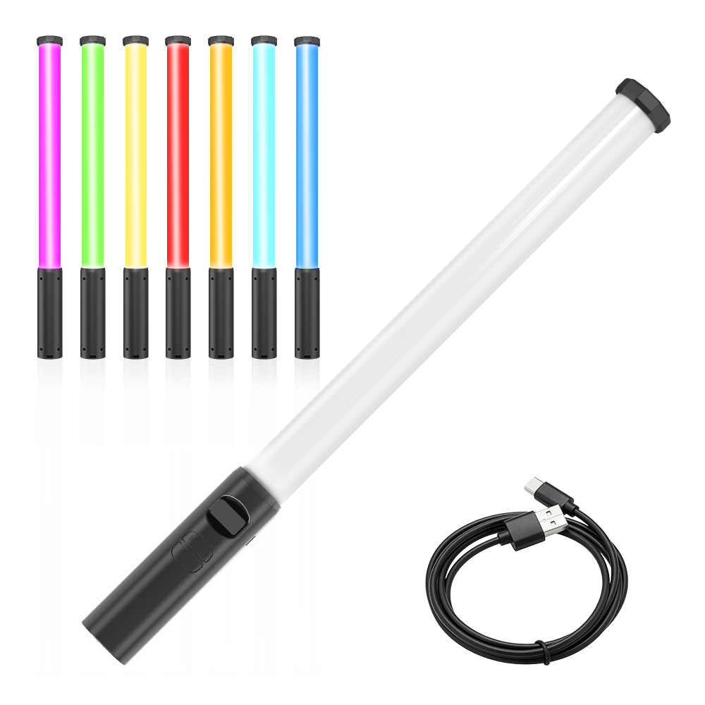 LUXCEO P300 RGB Tube 5W 380LM  - Photography Lighting Youtube recensione e prezzo